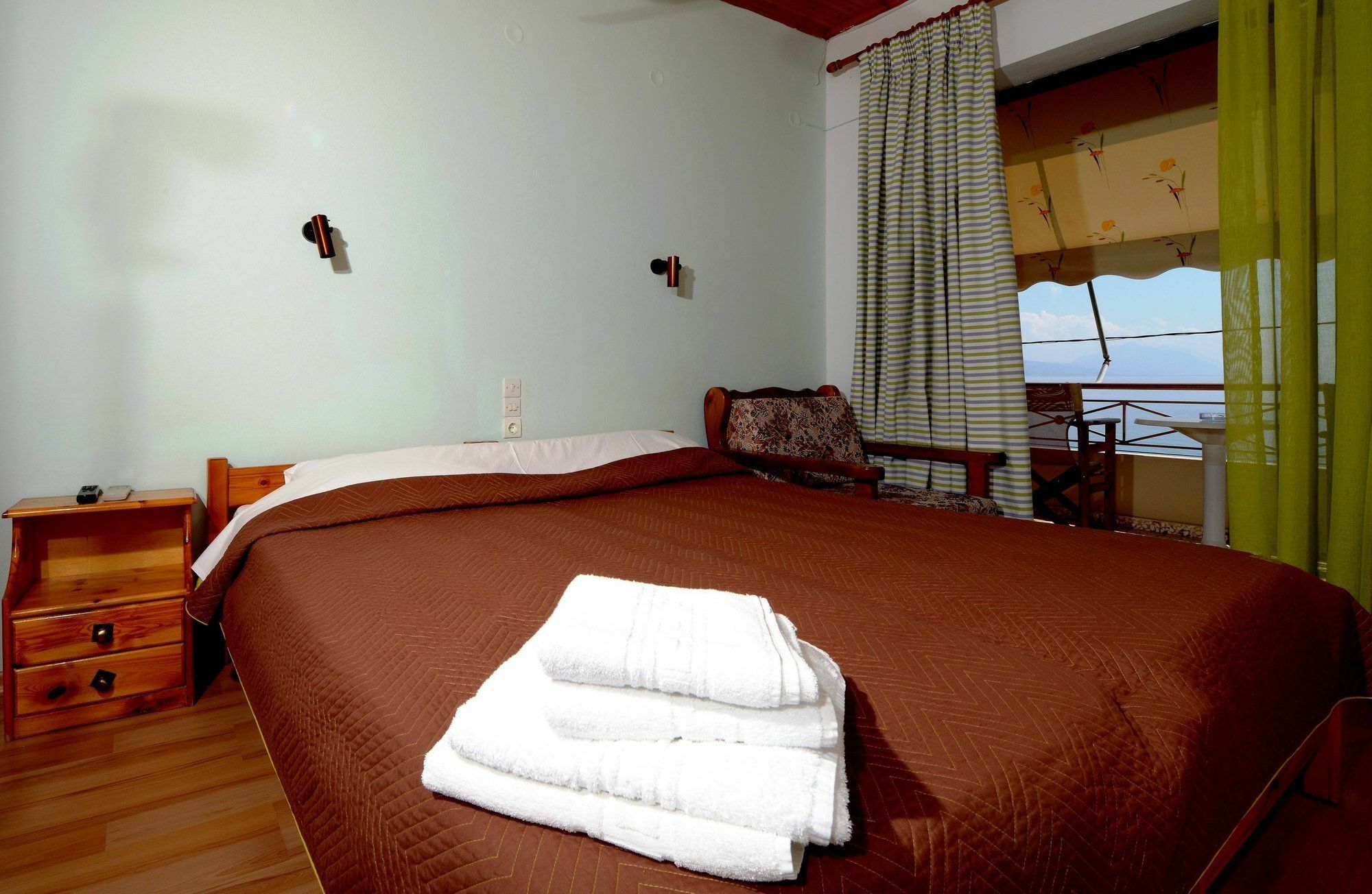 Pharos Rooms อิลิยา ภายนอก รูปภาพ